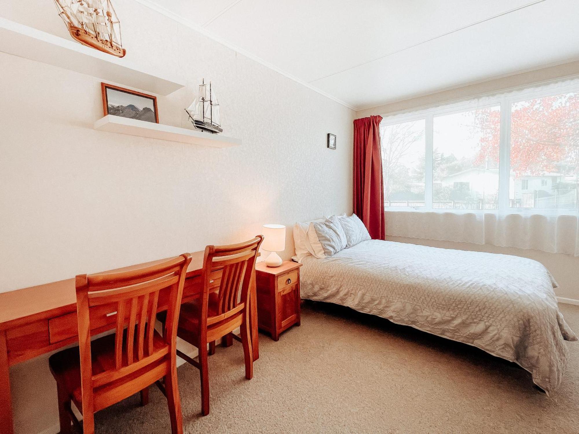 Alpine House Tongariro - Turangi Holiday Home ภายนอก รูปภาพ